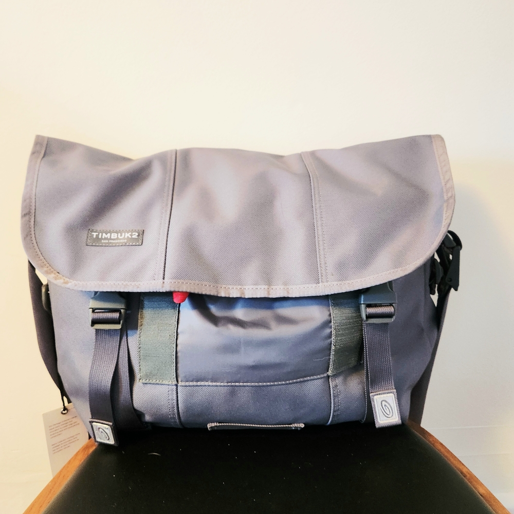 Timbuk2 Gunmetal Messenger Bag Large 17" NEW Unisex